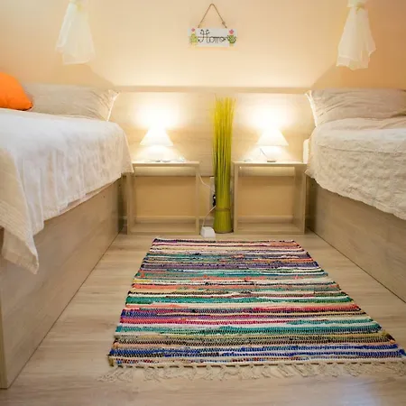 Apartamento 4 Seasons Apartments, A1 *